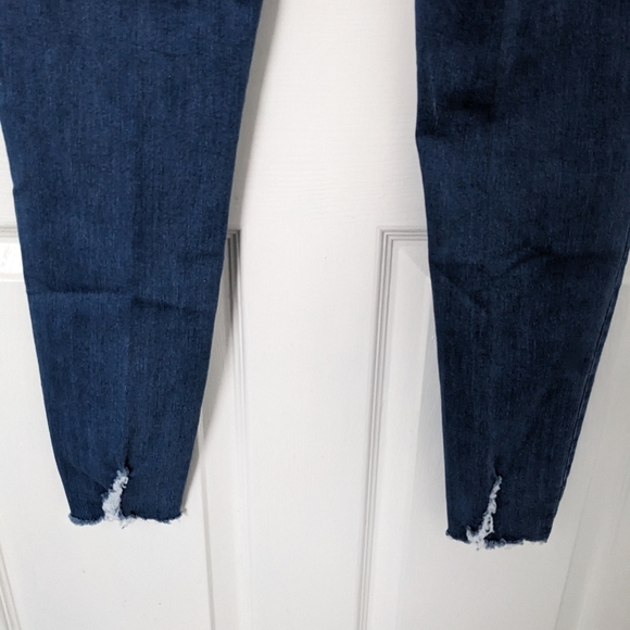 S.O.N.G. Women's Jeans - Picture 5 of 8